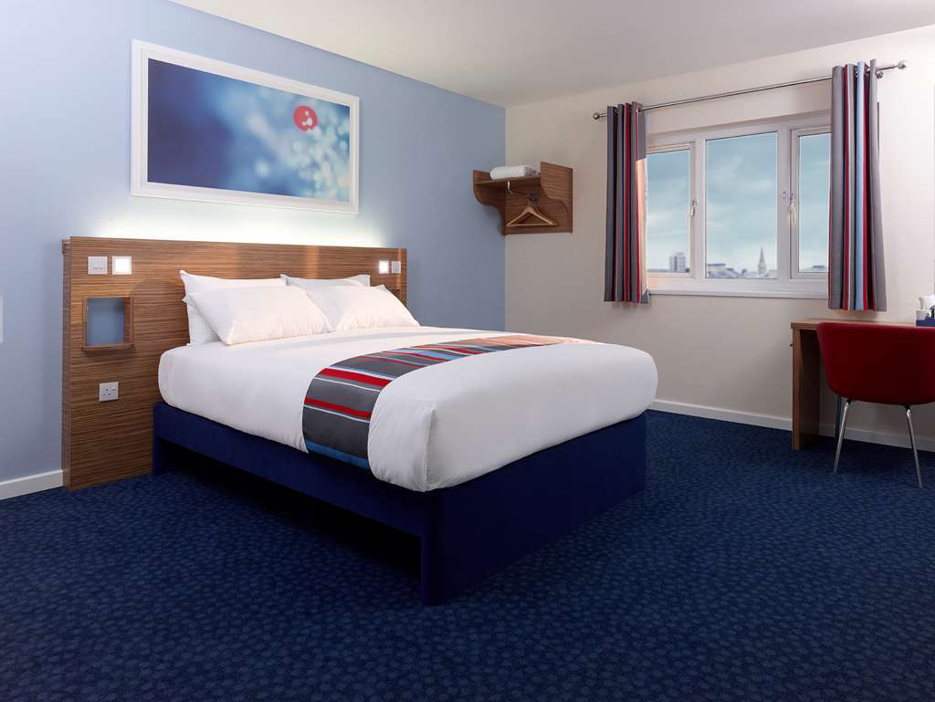 Travelodge Birmingham Oldbury Oldbury  Room photo